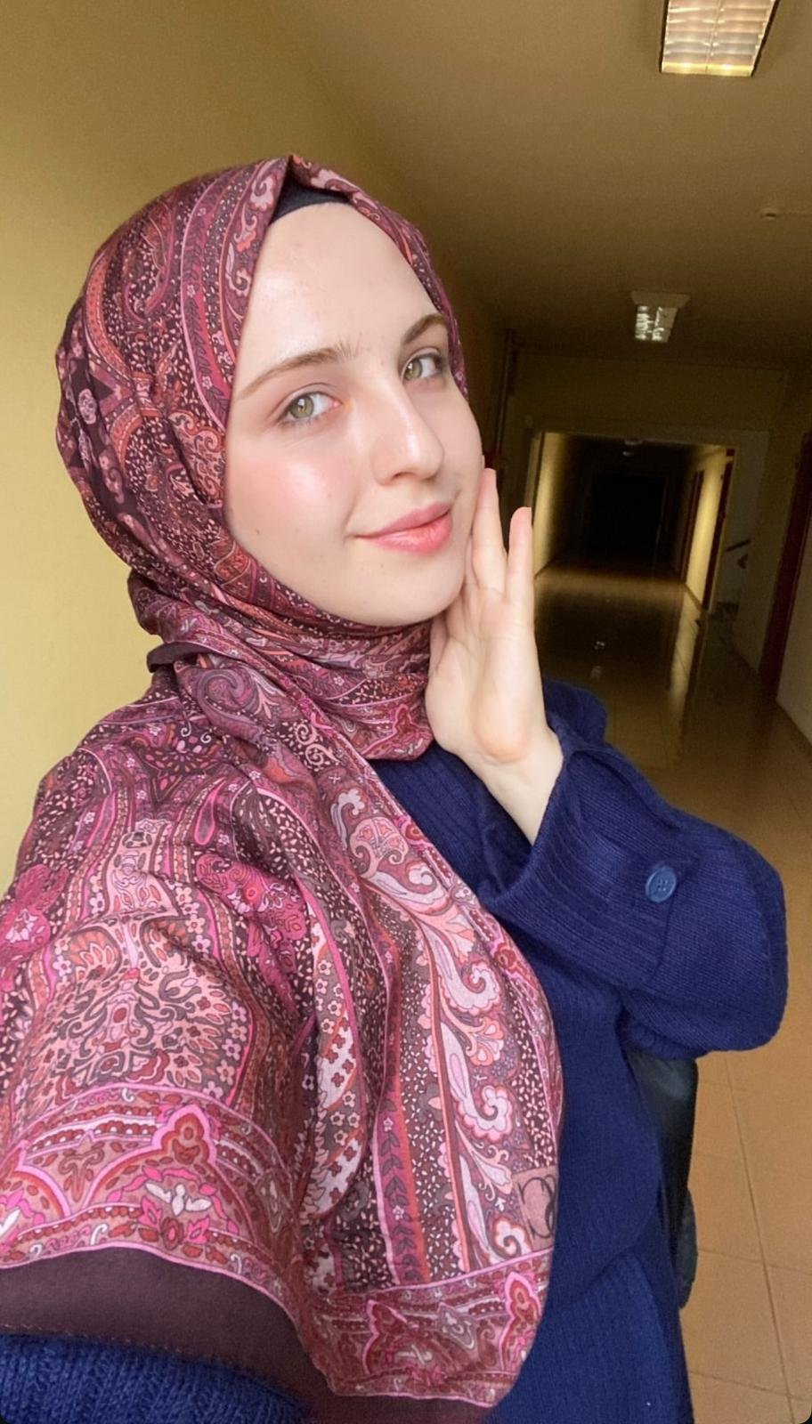 Uşak Sevgiye Doymuş Kadın Escort Seyhan